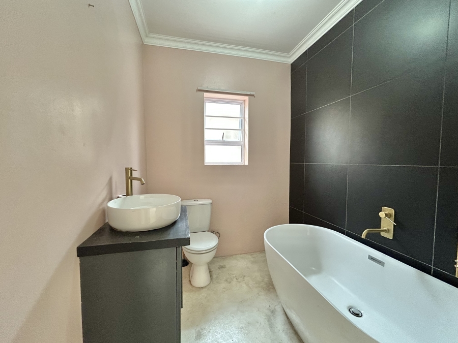 3 Bedroom Property for Sale in Marina Martinique Eastern Cape